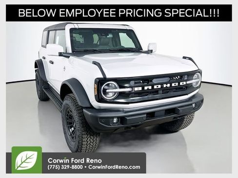 New 2026 Ford Bronco Outer Banks AWD/4WD image 1