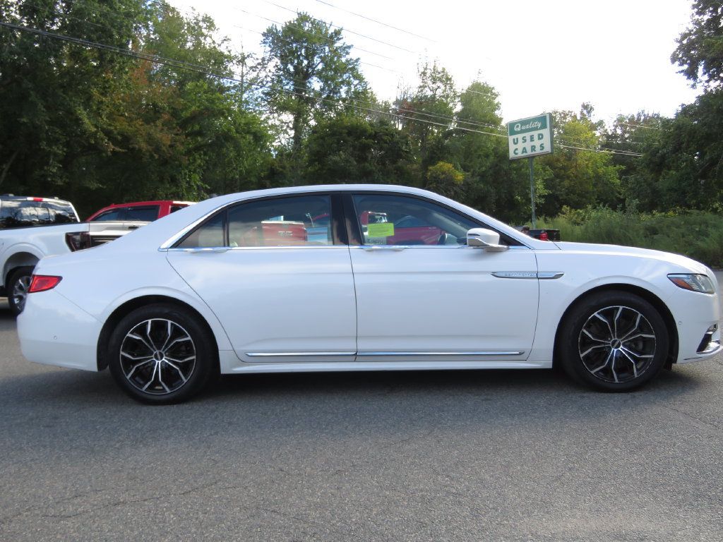 Used 2019 Lincoln Continental Reserve AWD/4WD image 4