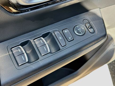Used 2024 Honda CR-V EX-L image 16