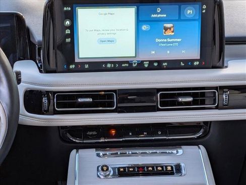 Used 2025 Lincoln Aviator Reserve w/ Luxury Package image 10