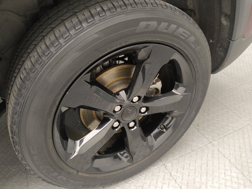 Used 2023 Jeep Grand Cherokee Altitude AWD/4WD image 31