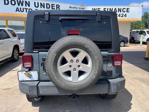 Used 2015 Jeep Wrangler Unlimited Sport w/ Quick Order Package 24S AWD/4WD image 5