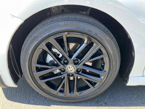 Used 2025 Toyota Camry SE image 73