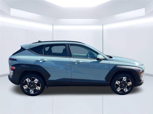 Used 2025 Hyundai Kona SEL AWD/4WD image 6