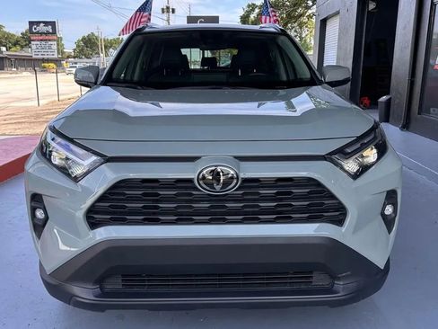 Used 2023 Toyota RAV4 XLE Premium image 6