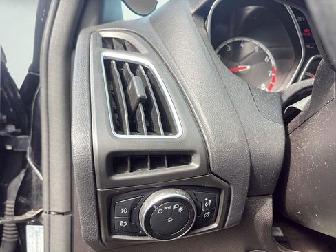 Used 2016 Ford Focus ST w/ Equipment Group 402A image 16