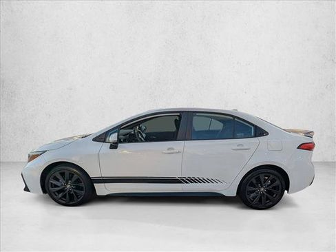 Used 2024 Toyota Corolla SE FWD image 8