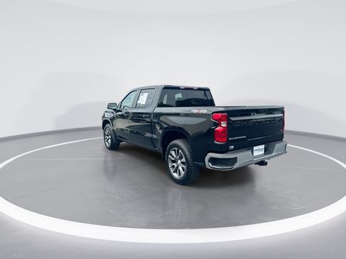 Used 2023 Chevrolet Silverado 1500 LT AWD/4WD image 7