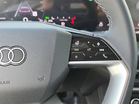 New 2025 Audi Q5 Premium image 21