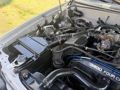 Used 2000 Toyota 4Runner SR5 image 55