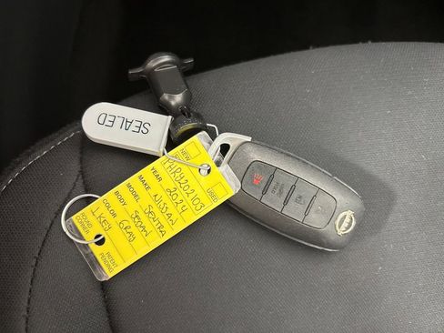 Used 2024 Nissan Sentra SV image 32