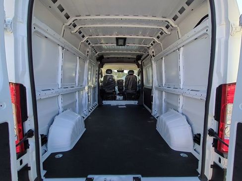 New 2026 RAM ProMaster 2500 w/ Convenience Group image 25
