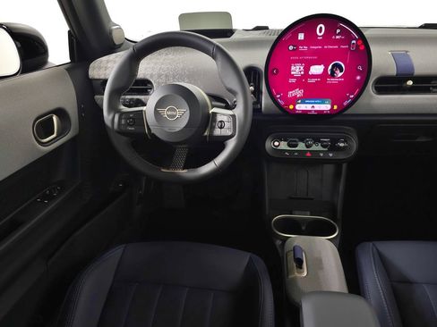 Used 2025 MINI Cooper S FWD image 17