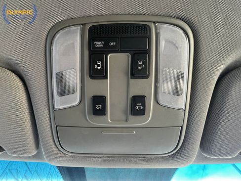Used 2021 Kia Sedona EX FWD image 39