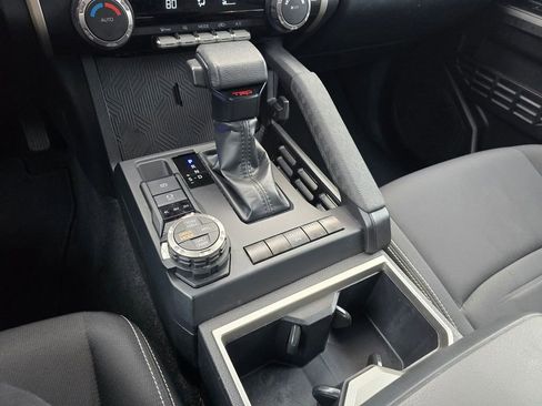 Used 2024 Toyota Tacoma TRD Off-Road image 24