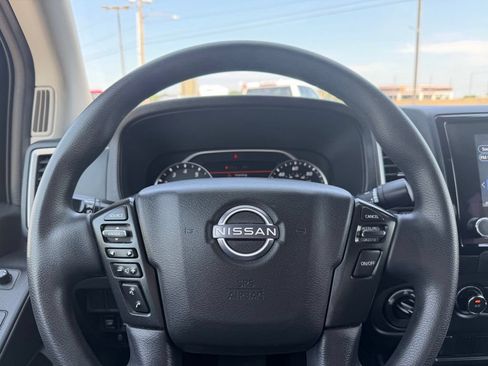 Used 2023 Nissan Frontier SV AWD/4WD image 14