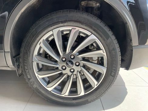 Used 2023 Lincoln Corsair Reserve w/ Equipment Group 201A FWD image 18