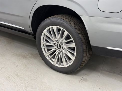 New 2026 Cadillac Escalade Luxury w/ Touring Package image 17