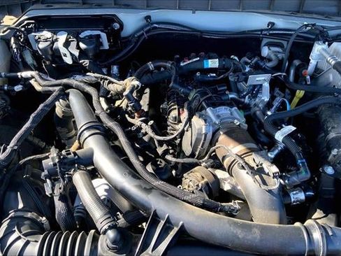 Used 2024 Ford Bronco Badlands image 31