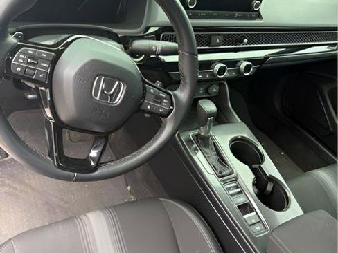 Used 2025 Honda Civic Sport image 5