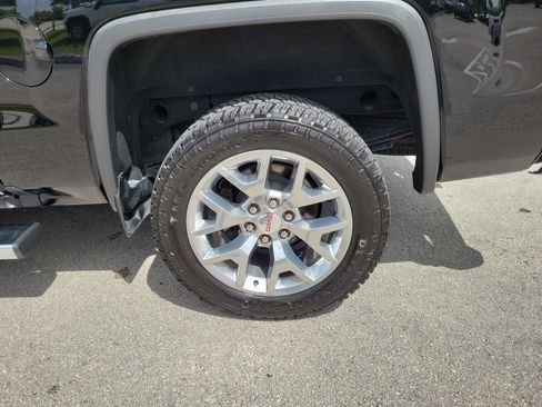 Used 2018 GMC Sierra 1500 SLT w/ SLT Premium Package image 25