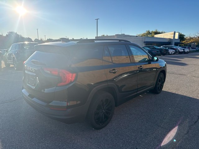 Used 2019 GMC Terrain SLE w/ Driver Convenience Package AWD/4WD image 3