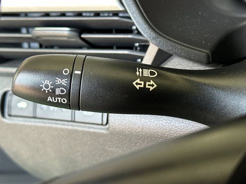 Used 2025 Nissan Altima 2.5 S FWD image 28