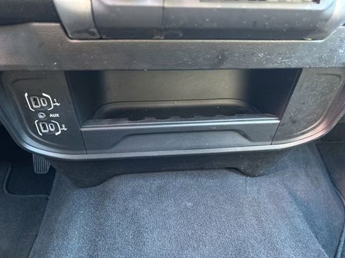 Used 2024 RAM 2500 Big Horn w/ Bed Utility Group image 30