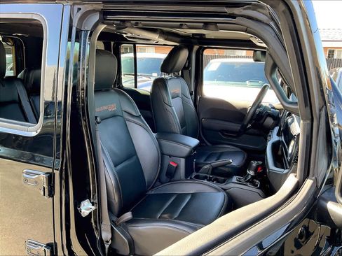 Used 2023 Jeep Wrangler Unlimited Rubicon 392 w/ Xtreme Recon 35" Tire Package AWD/4WD image 10