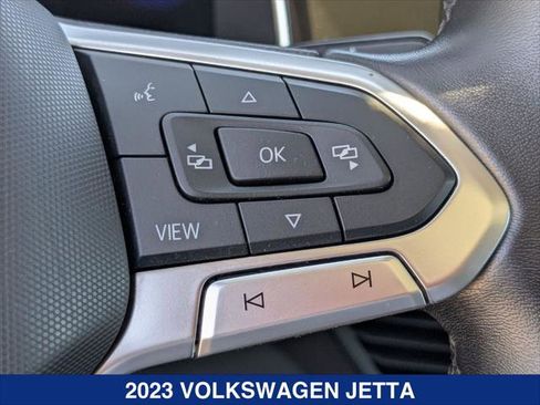 Certified 2023 Volkswagen Jetta SE w/ Panoramic Sunroof Package FWD image 15
