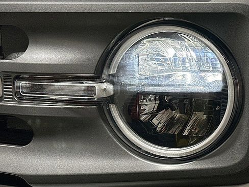 Used 2022 Ford Bronco Big Bend w/ Sasquatch Package image 31