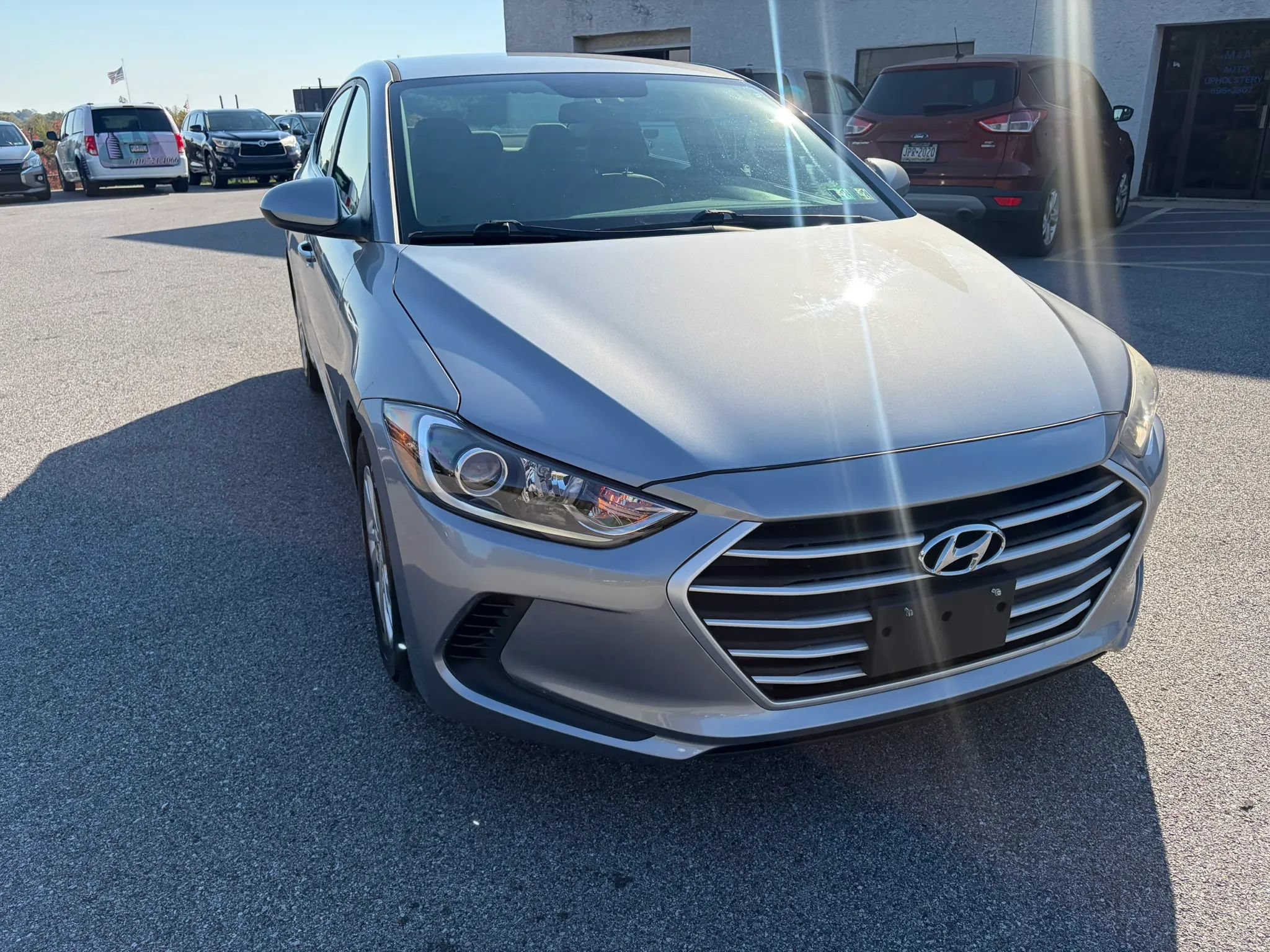 Used 2017 Hyundai Elantra SE FWD image 12