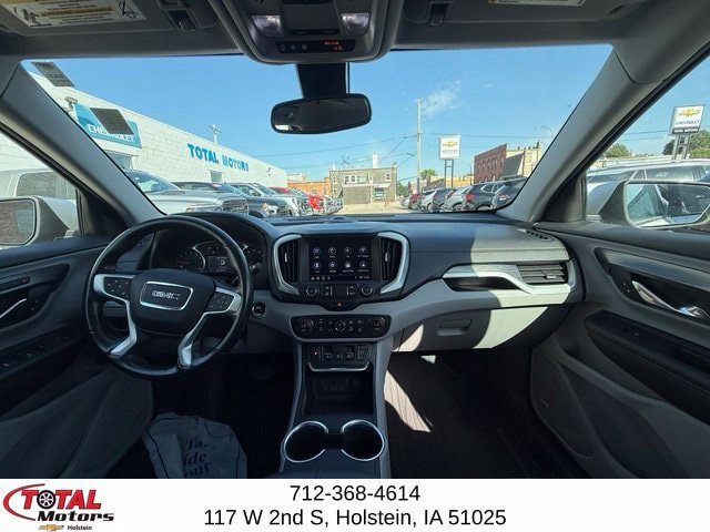 Used 2020 GMC Terrain SLT w/ Preferred Package AWD/4WD image 16