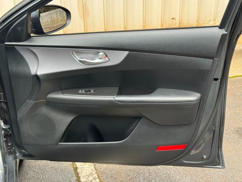 Used 2024 Kia Forte LXS FWD image 36