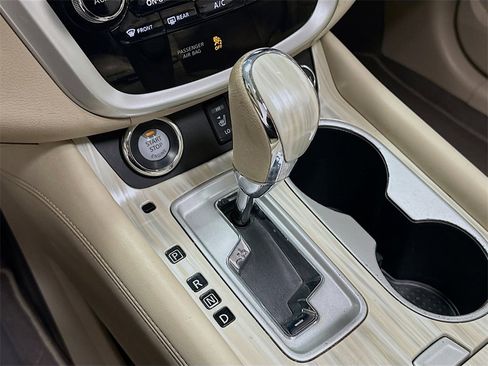 Used 2017 Nissan Murano SL image 18