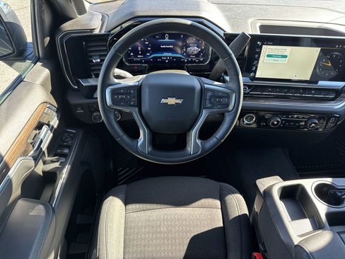 Used 2024 Chevrolet Silverado 1500 LT image 28