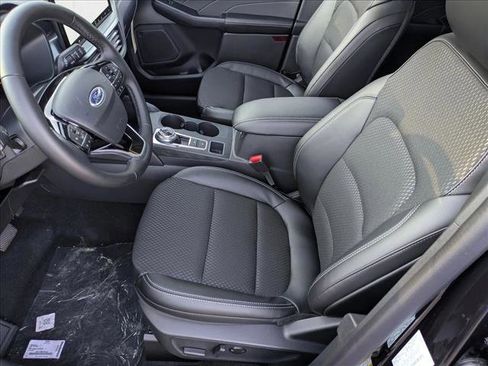 New 2025 Ford Escape SE image 4