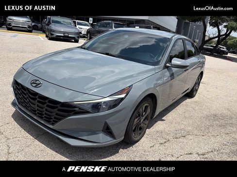Used 2022 Hyundai Elantra SEL FWD image 1
