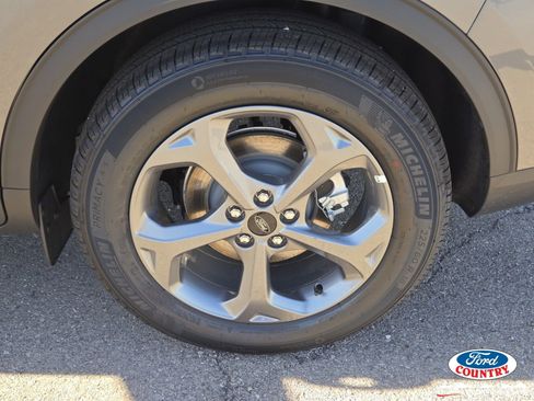 New 2026 Ford Escape ST-Line image 5