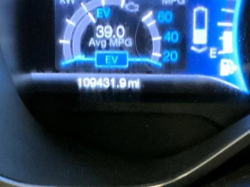 Used 2013 Ford C-MAX SEL image 26