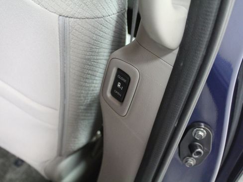 Used 2014 Honda Odyssey EX image 29