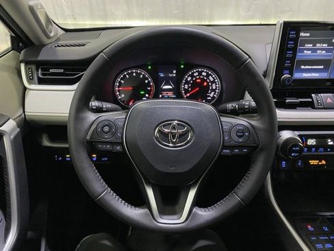Certified 2021 Toyota RAV4 XLE Premium image 18