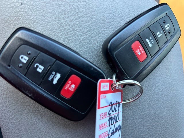 Used 2024 Toyota Camry LE FWD image 21