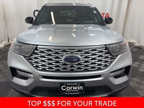 Used 2023 Ford Explorer Platinum w/ Technology Package AWD/4WD image 2