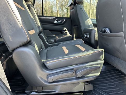 Used 2021 GMC Yukon AT4 w/ Rear Media and Nav Package image 17