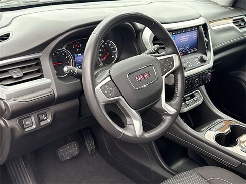 Certified 2020 GMC Acadia SLE w/ Driver Convenience Package image 10