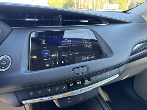 Used 2022 Cadillac XT4 Premium Luxury w/ Safety Alert Package image 27