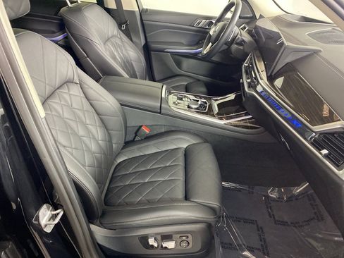 Used 2023 BMW X7 xDrive40i w/ Premium Package image 31