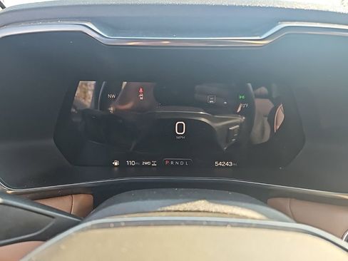 Used 2023 GMC Canyon AT4 w/ AT4 Premium Package image 7