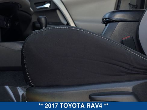 Used 2017 Toyota RAV4 XLE image 22